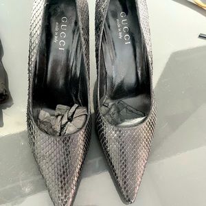 Gucci Black Snakeskin pumps